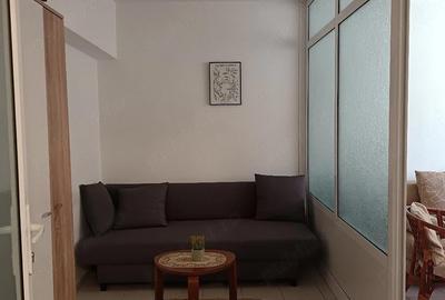 Garsonieră decomandată în Central - 1