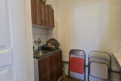 Spațiu comercial, de 69 mp, în Central - 4