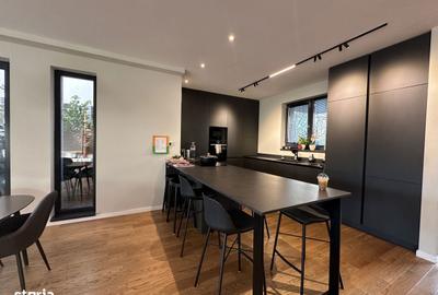 Casă cu 5 camere cu Teren 250 Mp în Central - 9