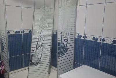 Casă cu 7 camere cu Teren 271 Mp în Central