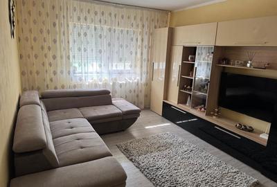 Apartament cu 3 camere decomandat în Central - 2