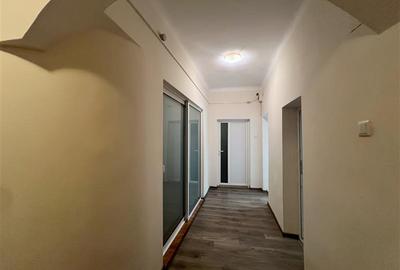 Apartament cu 3 camere decomandat, mobilat în Aeroport - 9