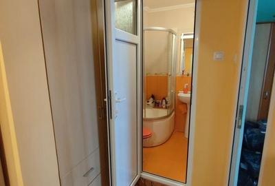 Apartament cu 4 camere semidecomandat în Runcu - 17