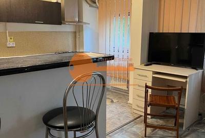 Garsonieră decomandată, mobilată în Tei - 2