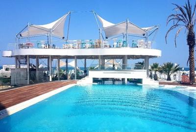 Studio 1 camera White Tower Mamaia - 3