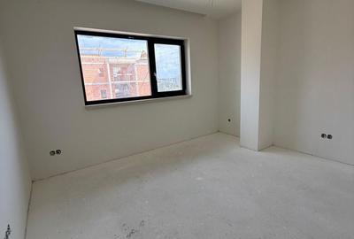 Casă cu 4 camere cu Teren 360 Mp în Valea Borcutului - 8