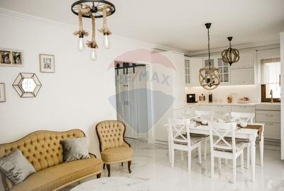 Apartament cu 3 camere decomandat, mobilat în Turnișor