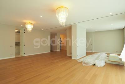 Apartament premium cu 3 camere | 2 garaje | gradina comuna - 3