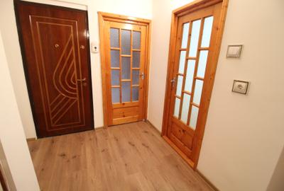 Apartament cu 2 camere decomandat în Micro 17 - 2