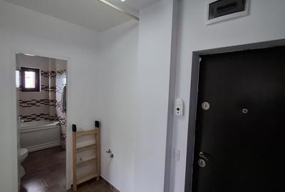 Apartament cu 2 camere decomandat în Km 4 - 8