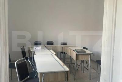 Casă cu 3 camere cu Teren 200 Mp în Central