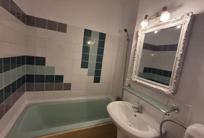 Apartament cu 2 camere semidecomandat în 1 Mai