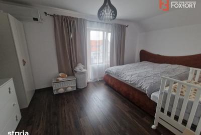 Casă cu 4 camere cu Teren 319 Mp în Moșnița Nouă