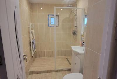 Apartament cu 3 camere în Micro 3 - 3