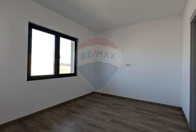 De Vanzare Casa noua 4 camere 573 mp teren Baldana Dambovita - 36