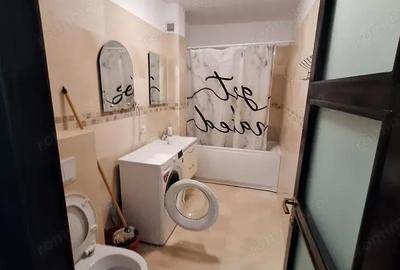 Apartament cu 2 camere decomandat în Tei