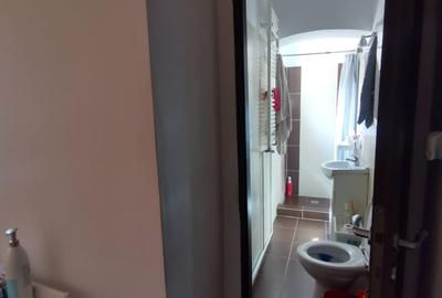 Apartament cu 3 camere, mobilat în Central - 6