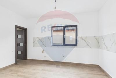 Casă cu 5 camere cu Teren 559 Mp în Samurcași - 9