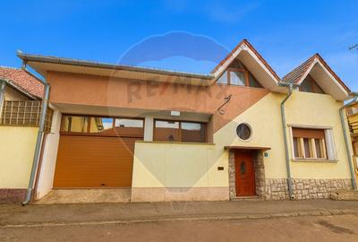 Casă cu 5 camere cu Teren 224 Mp în Ultracentral