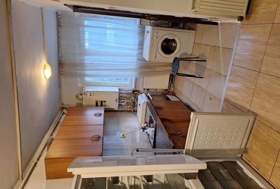 Inchiriez doua garsoniere in acela?i bloc linga Mega Mall Pantelimon si la straini - 4