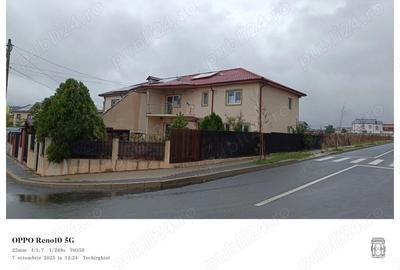 Casă cu 5 camere cu Teren 294 Mp în Central - 1