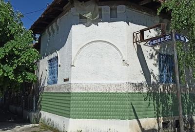 Casă cu 5 camere cu Teren 600 Mp în Drăgășani - 6