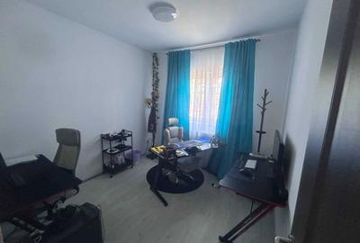 Casă cu 4 camere cu Teren 1289 Mp în Amara - 5