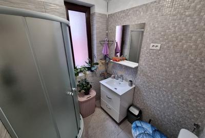 Casă individuală cu 4 camere cu Canalizare în Giurgiului - 9