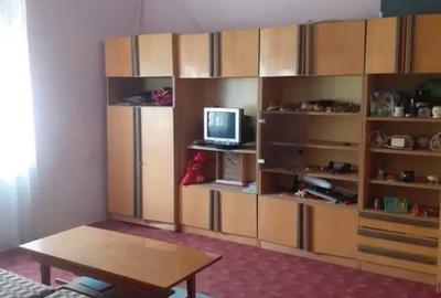 Apartament cu 4 camere în Aluniș - 1