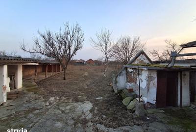 Casă cu 4 camere cu Teren 1440 Mp în Vetiș - 2