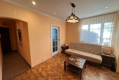 Apartament cu 2 camere nedecomandat, mobilat în Dacia - 3