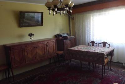 Apartament cu 4 camere semidecomandat, mobilat în Central - 2