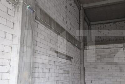 Spațiu comercial, de 170 mp, în Central - 4