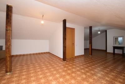 Casă individuală cu 5 camere cu Canalizare în Apărătorii Patriei - 19
