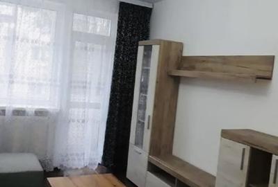 De vanzare - apartament 3 camere, renovat complet, Tomis Nord, etaj 1