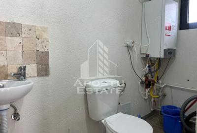 Casă cu 3 camere cu Canalizare în Ghiroda - 1