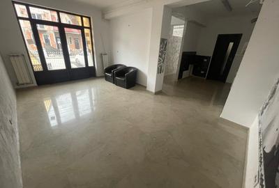 Apartament 2 camere, 50 mp + curte 60 mp, toate utilitățile - 10