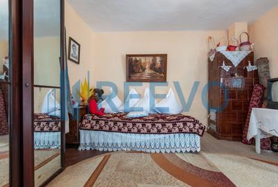 Casă cu 5 camere cu Teren 3365 Mp în Conțești - 17