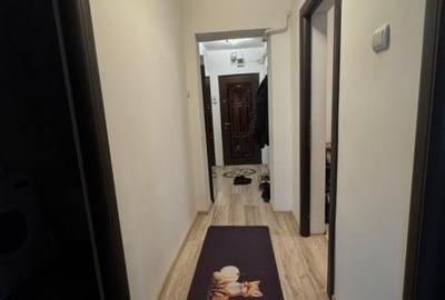 Alexandru - Zimbru - 2 camere decomandat - mobilat - etaj intermediar - 6