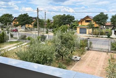 Casă cu 7 camere cu Teren 3000 Mp în Central