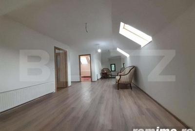 Casă cu 5 camere cu Teren 437 Mp în Central - 8