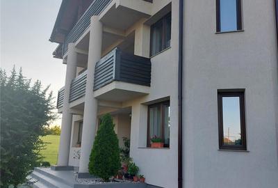 Casă cu 6 camere cu Teren 2000 Mp în Cazasu - 1