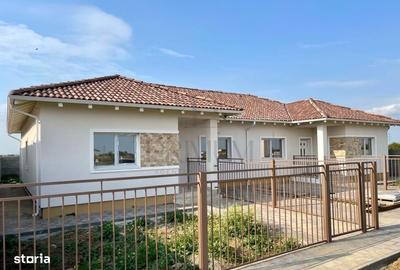 Casă cu 4 camere cu Teren 300 Mp în Moșnița Nouă - 2