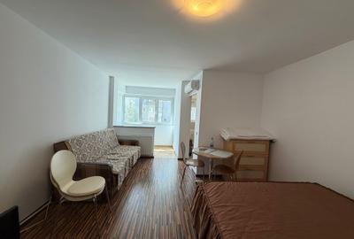 Garsonieră decomandată, mobilată în Titan - 2