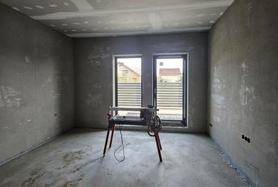 Casă cu 4 camere cu Teren 750 Mp în Central - 7
