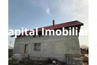 Casă cu 6 camere cu Teren 2000 Mp în Căldărușeanca - 9