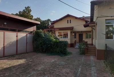 Vand casa 4 camere in Ploiesti, ultracentral - 1