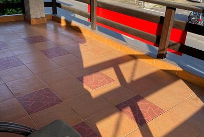 Casă cu 6 camere cu Teren 920 Mp în Central - 11