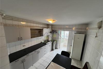 Apartament 3 camere, 2 bai , intrare Racadau - 8