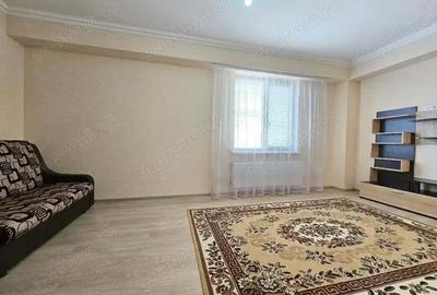 Apartament cu 2 camere decomandat în Parcul Carol